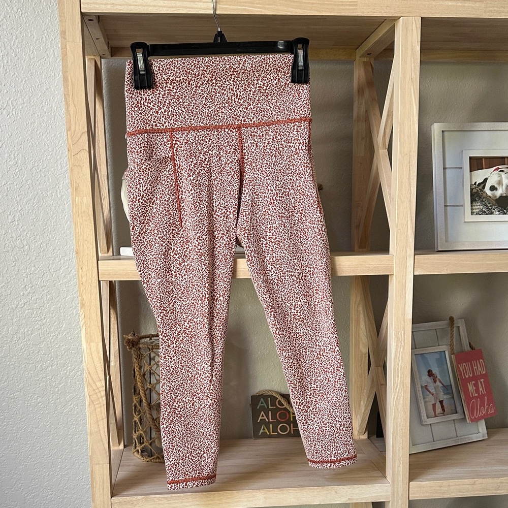 Athleta Rust and Cream Textured Leggings